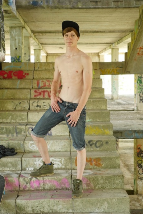 gays twinks  jerkoff